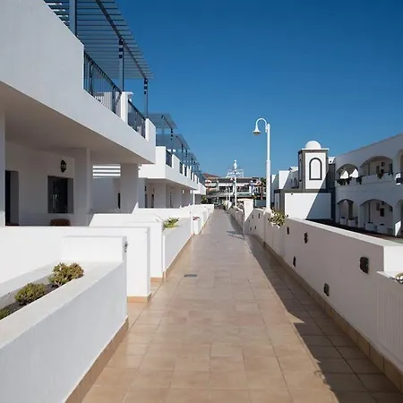 Hd Pueblo Marinero - Adults Only *